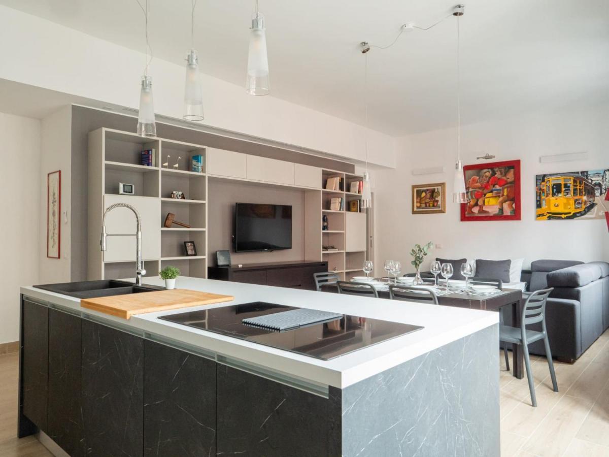 The Best Rent - Gorgeous Two-bedroom Close To Cinque Giornate Square