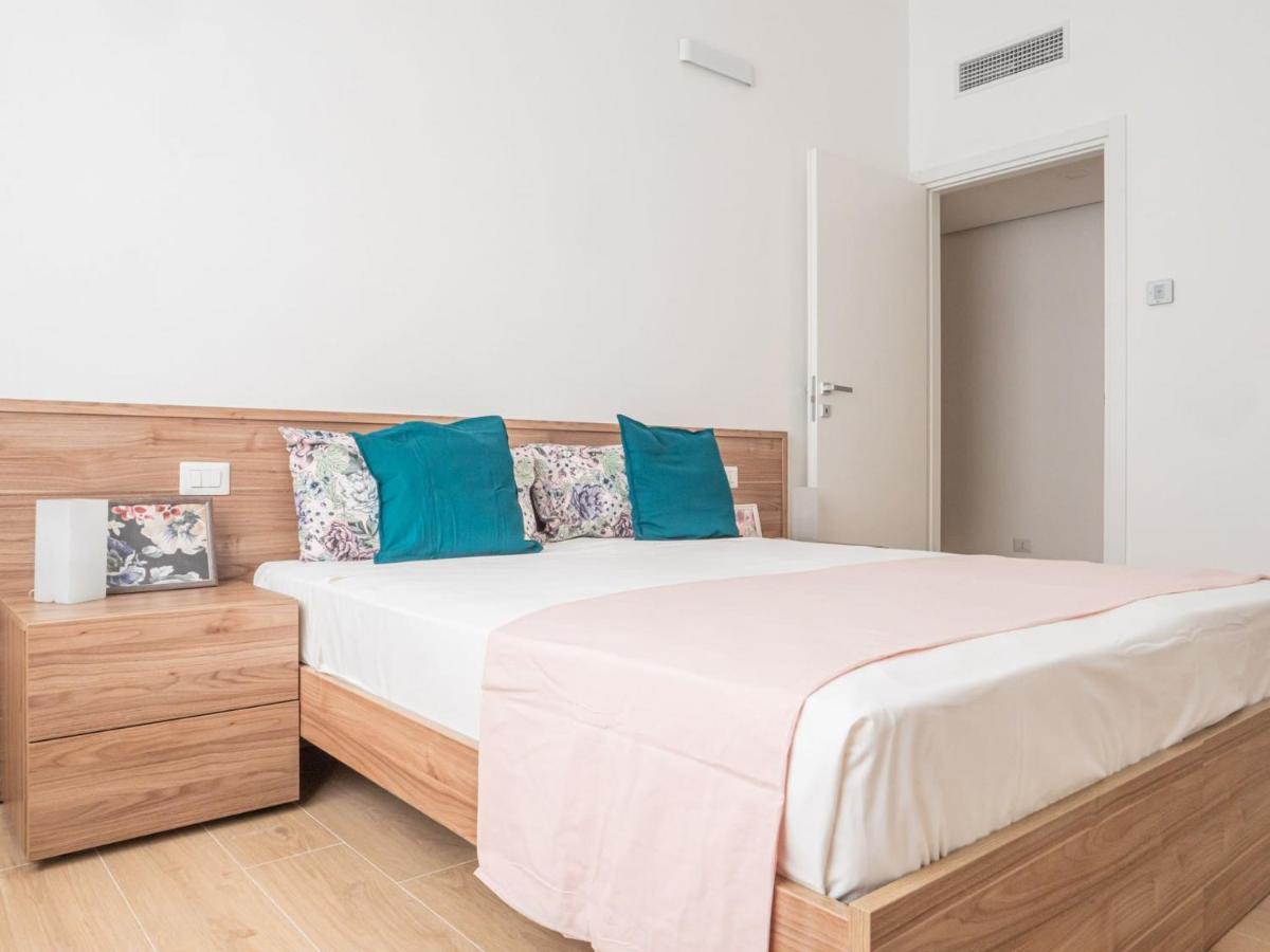 The Best Rent - Gorgeous Two-bedroom Close To Cinque Giornate Square